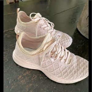 APL Sneakers in blush color